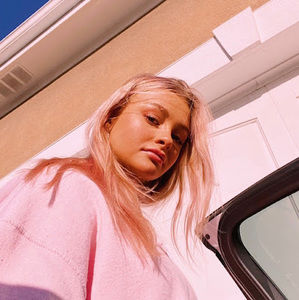 Meet your Posher, Carley